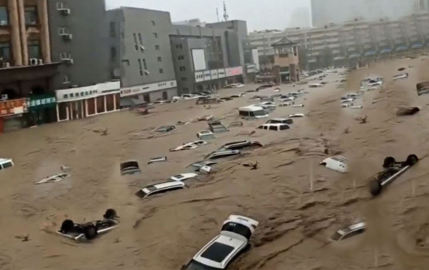 Çin de sel felaketi: 15 ölü