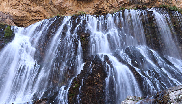 Kapuzbaşı yılın her günü çağlıyor