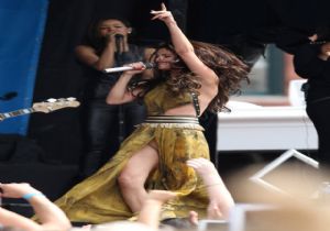 Selena Gomez in İç Çamaşırsız Frikiği İnstagramda İzlenme Rekoru Kırdı.Justin Bieber O Frikik İçin Ne dedi?