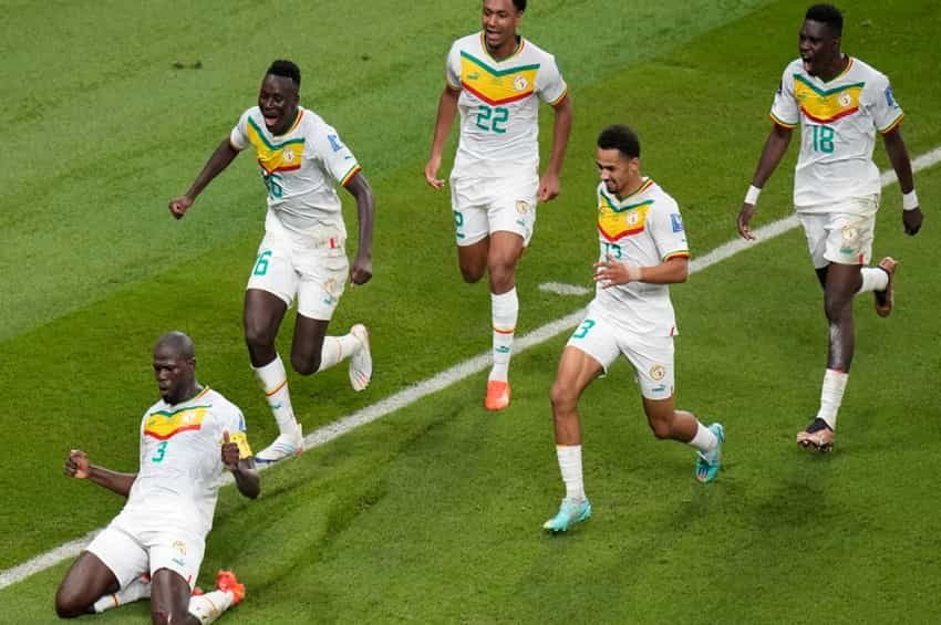 Senegal, Ekvador u eve gönderdi