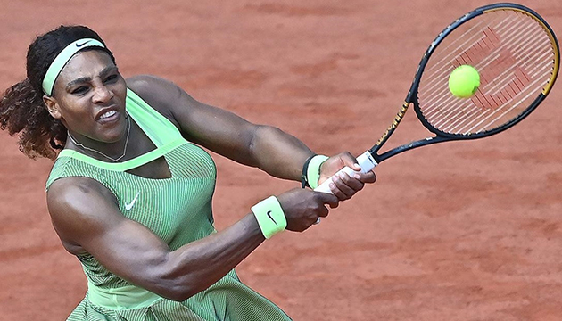Serena Williams tan etkili dönüş!