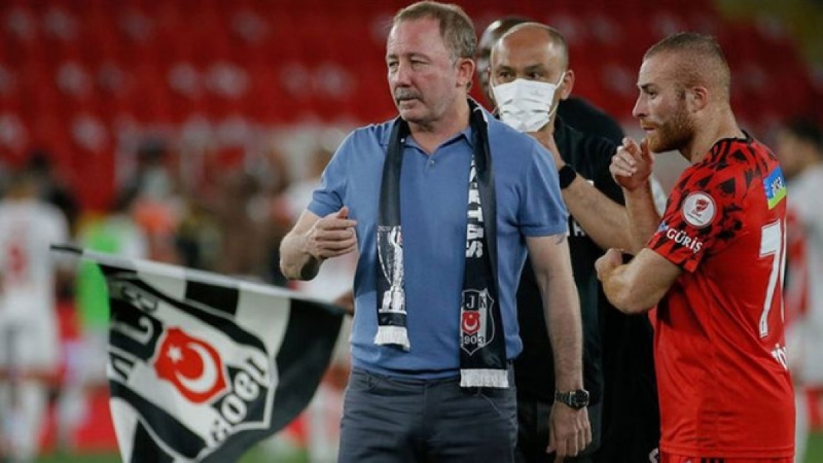 Sergen Yalçın Beşiktaş ta kalacak mı?