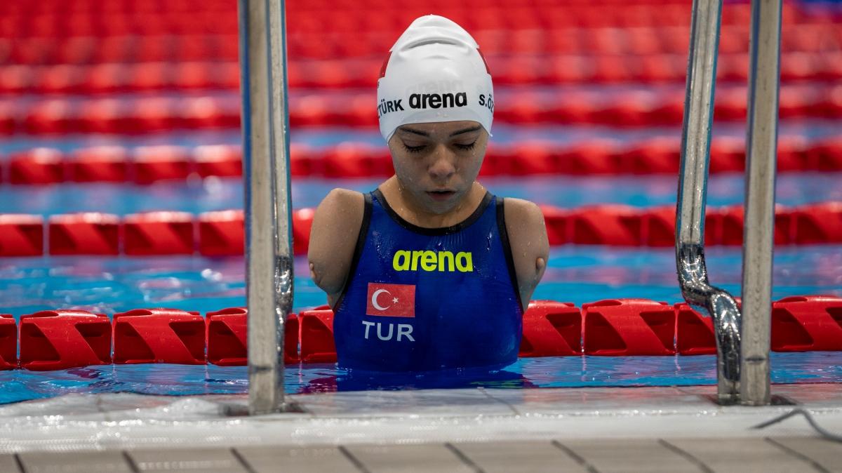 Sevilay Öztürk ten tarihi başarı! İlk madalyayı o aldı