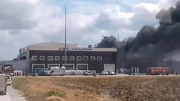 Silivri de fabrika yangını!