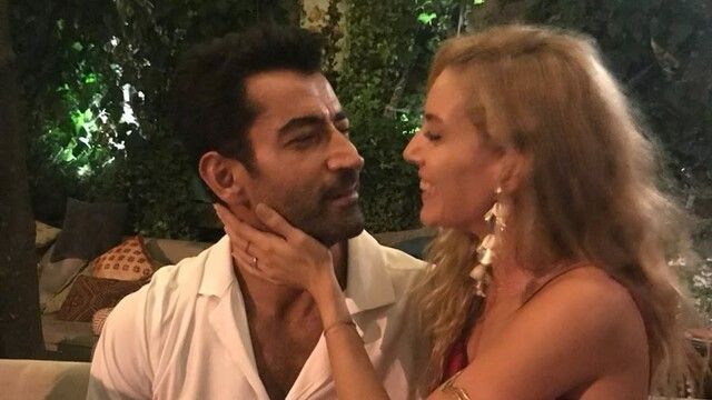 Sinem Kobal dan yıllar sonra bikinili paylaşım