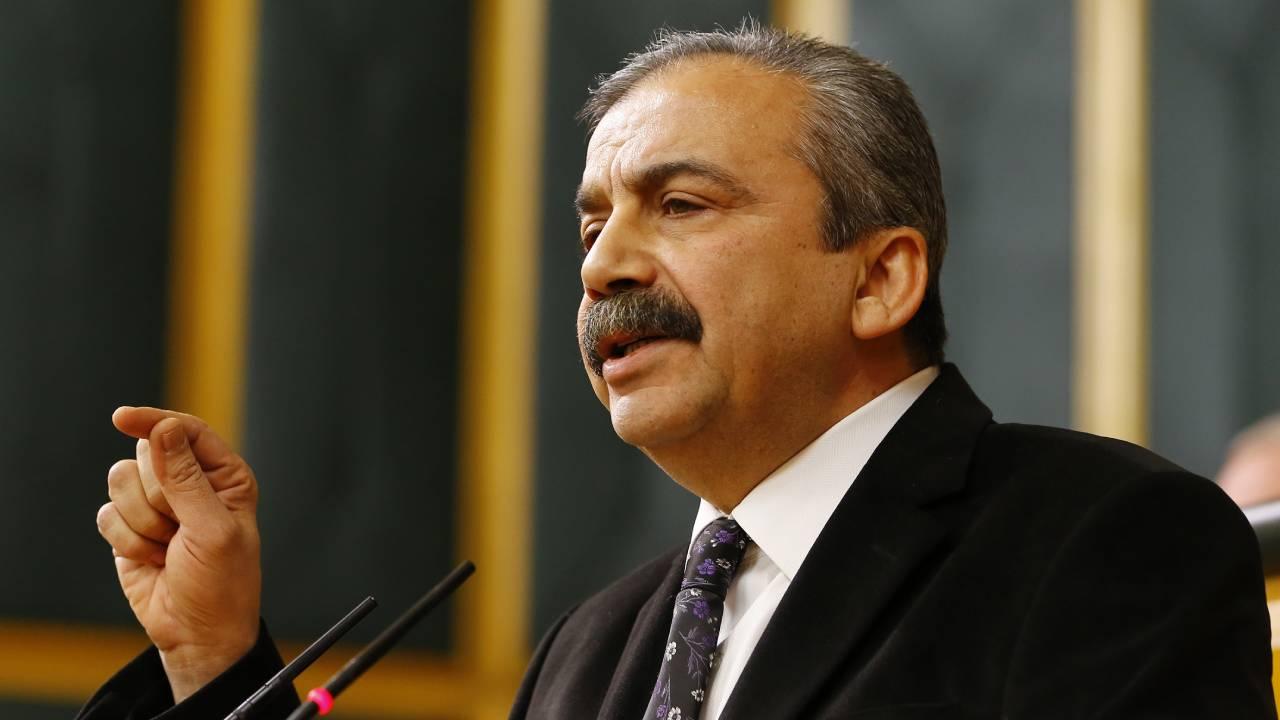 TBMM Başkanı Kurtulmuş ve AK Parti Sözcüsü Çelik ten Sırrı Süreyya Önder e ziyaret
