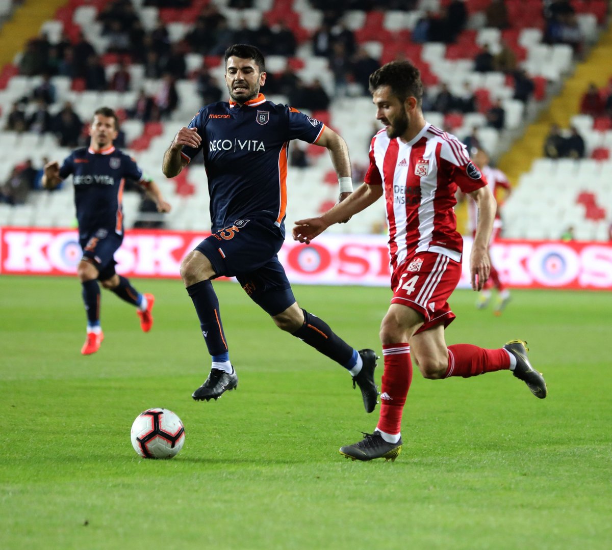 Başakşehir puan kaybetmeye devam ediyor