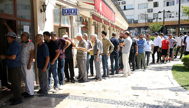 Ücretsiz dağıtılan biletlere yoğun ilgi!