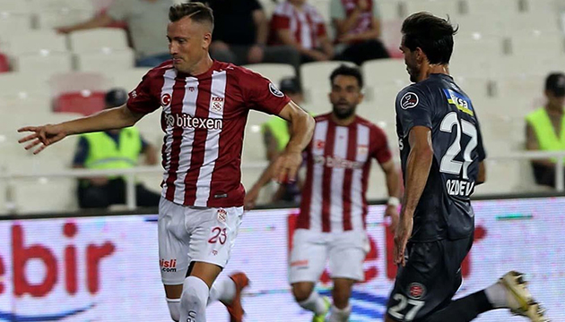 Sivasspor un galibiyet hasreti bitmedi!