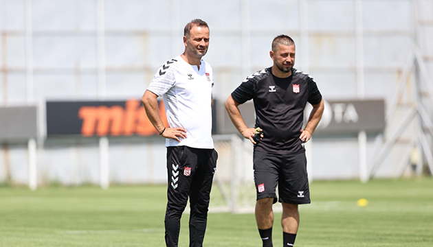 Sivasspor da hedef Süper Lig e dönmek