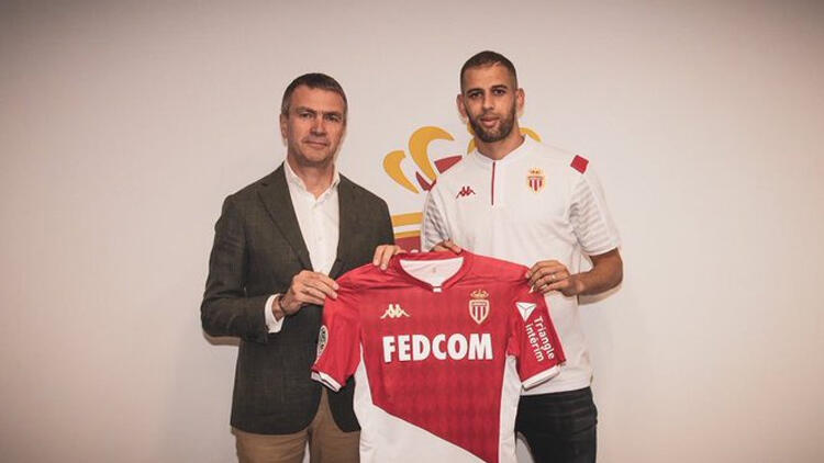 Slimani, Falcao yu geride bıraktı