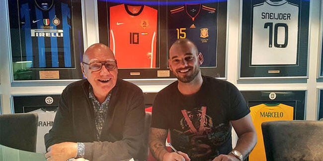 Wesley Sneijder imzayı attı