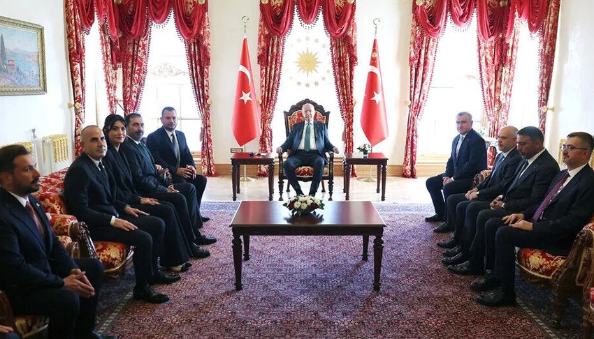 Cumhurbaşkanı Erdoğan, 4 kulübün başkanlarını ve yöneticilerini kabul etti