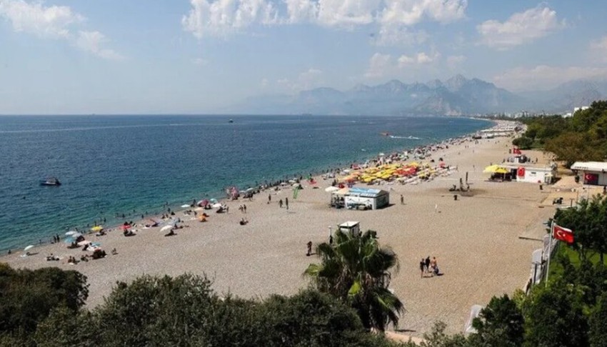 Antalya sahillerine yoğun ilgi