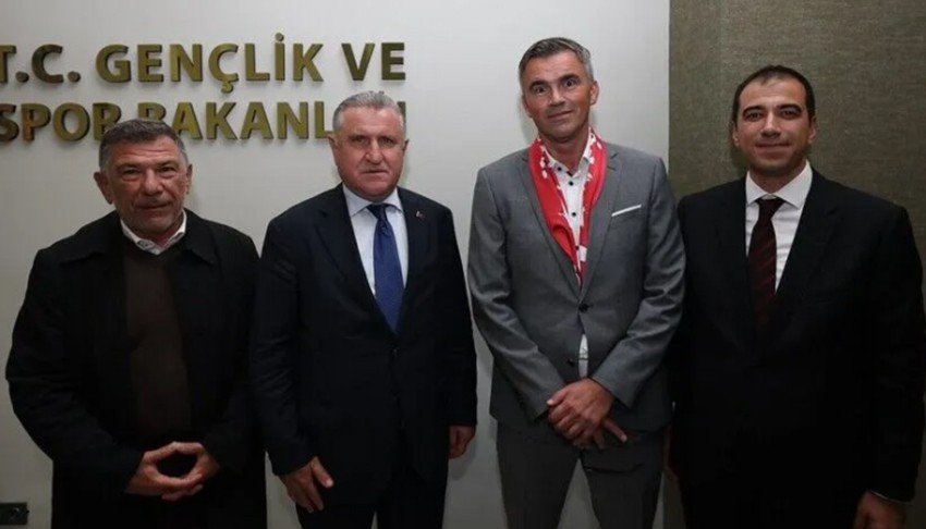 Bakan Bak, Avrupa Spor Okulları Heyeti'ni kabul etti