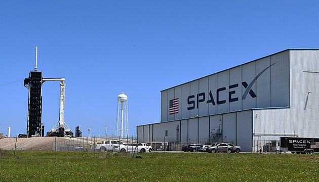 SpaceX kargo mekiğini uzaya fırlattı!