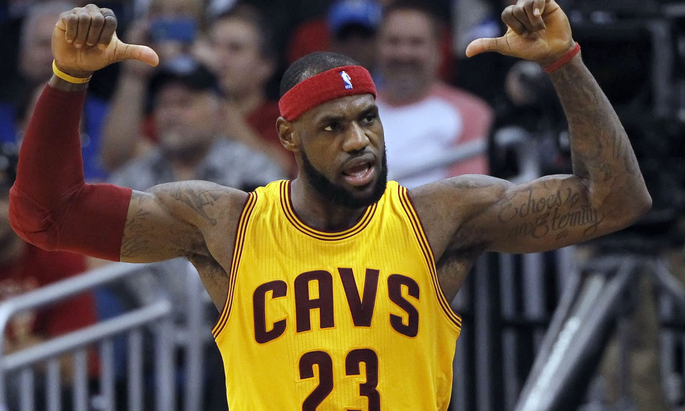  LeBron James ! NBA tarihine adını yazdırdı