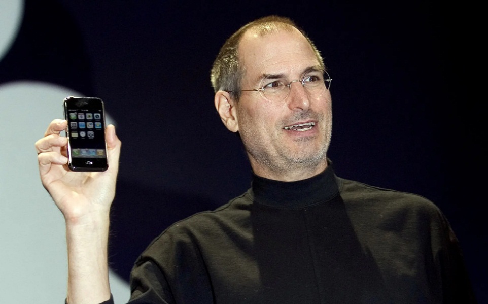 İlk iPhone, açık artırmada rekor fiyata satıldı