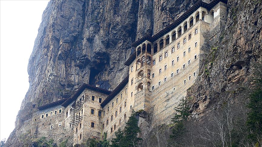 Sümela Manastırı, kapılarını yeniden açıyor