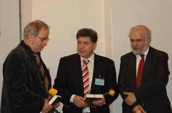 İSVEÇ MECLİSİNDE SÖZDE ERMENi SOYKIRIMI TARTIŞILDI