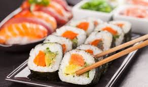 Sushi tabakta canlandı