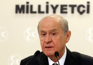Devlet Bahçeli Kimdir? Devlet Bahçeli hayatı, Siyaseti, Çalışmaları
