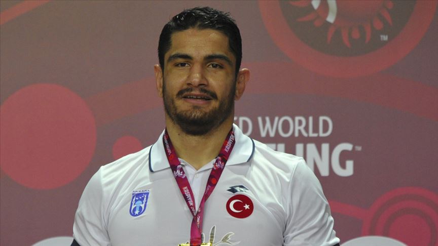 Avrupa Güreş Şampiyonası nda Taha Akgül altın madalya kazandı