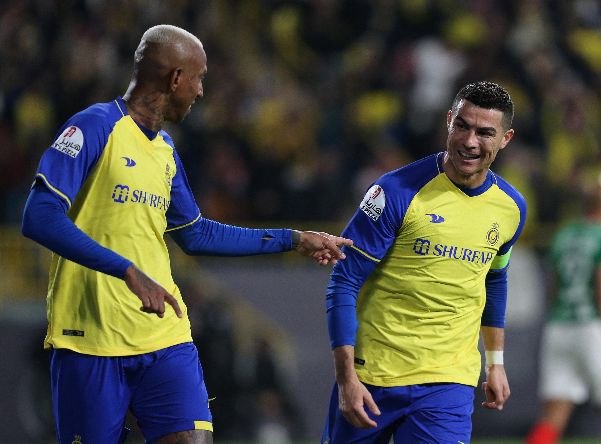Çileden çıkartacak imza! Talisca nın nikah tazelemesi sonrası herkes aynı yorumu yaptı