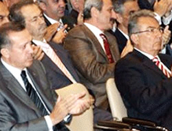 LİDERLERİN SEÇİM SALVOLARI!