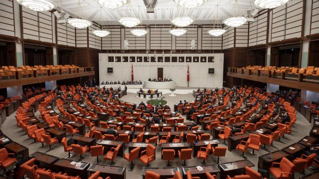 Memur ve emeklinin gözü TBMM de