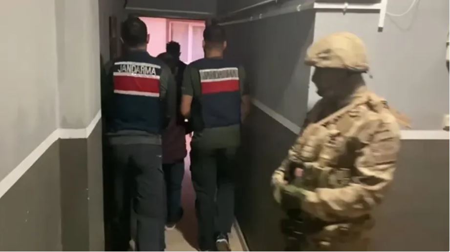 DEAŞ a operasyon: Yakalandılar!