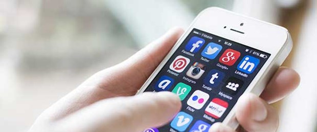 Akıllı telefon kullanım yaşı 9 a indi