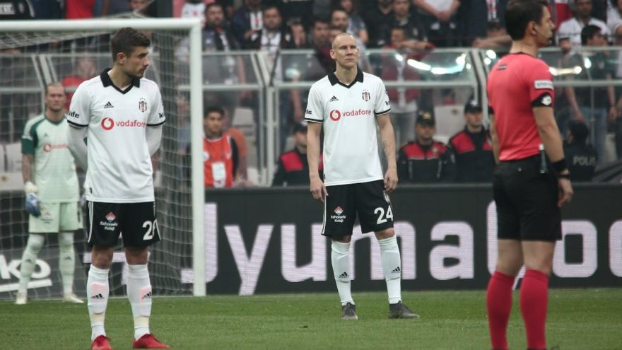 Vodafone Arena da çocuk istismarına tepki