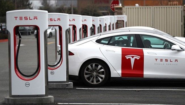 Tesla nın araçları Çin’de rekor kırdı