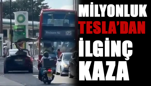 Kapısı açık kalan Tesla dan ilginç kaza