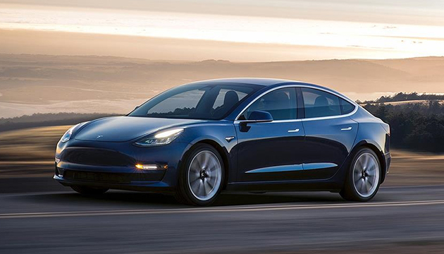 Türk araştırmacı Tesla daki güvenlik açığını buldu