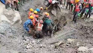 Nepal’de 9 gün tünelde mahsur kalan işçiler kurtarıldı