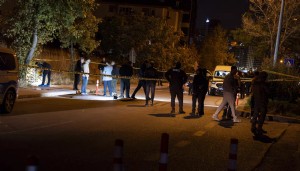 Polise silahlı saldırı: 1 polis şehit oldu