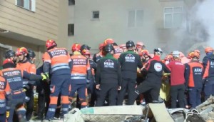 Maltepe'deki 7 katlı bina çöktü: Ölü sayısı 5'e yükseldi