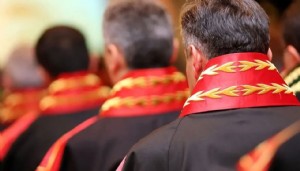 Savcı Uçuk'a yurt dışına çıkış yasağı