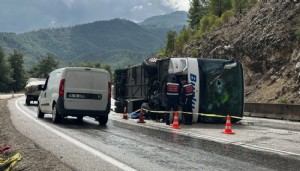 Burdur'da feci kaza: Ölü ve yaralılar var