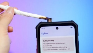 Çakmağı olan akıllı telefon!