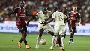 Fenerbahçe'nin Gaziantep FK beraberliği sonrası spor yazarları ne dedi?  Yanlış tercihler, gereksiz tripler, kaotik yönetim...
