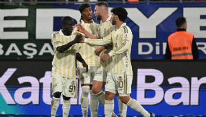 Fenerbahçe 3 puanı 3 golle aldı!