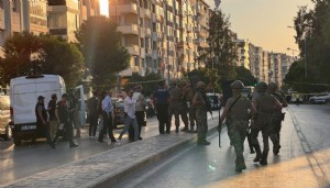 İzmir’de banka soygunu girişimi: Rehineler kurtarıldı