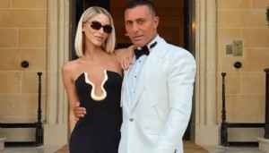 Mustafa Sandal'ın eşi ve kayınpederi için yakalama kararı