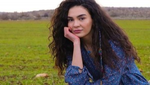 Güzel oyuncu Ebru Şahin'in hazırlık videosu! Takipçileri beğeni yağdırdı