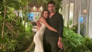 Kenan İmirzalıoğlu'ndan Sinem Kobal'a aşk dolu kutlama