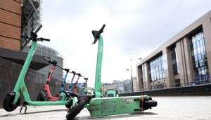 Skuter kullanıcılarına kask zorunluluğu