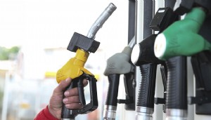 O tarihe dikkat: Benzin, motorin ve LPG'de tabela değişiyor!